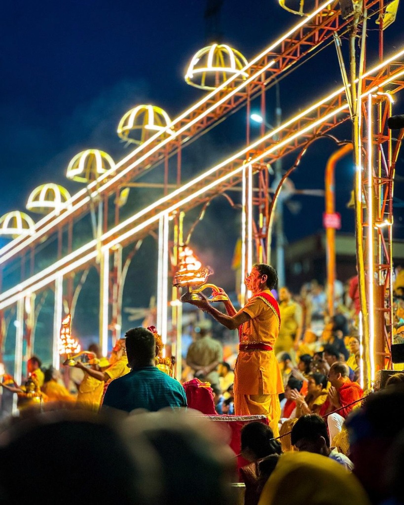 Varanasi Yatra (1N/2D)